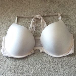 VS front close bra